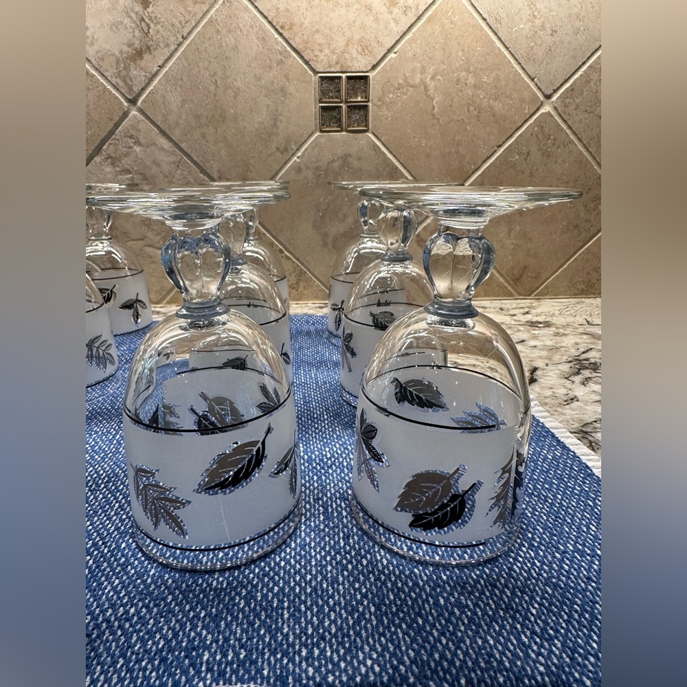 EVC Libbey MCM Silver Leaf 22-glass Lot; 10 Goblets and 12 Juice Glasses - Picture 11 of 13